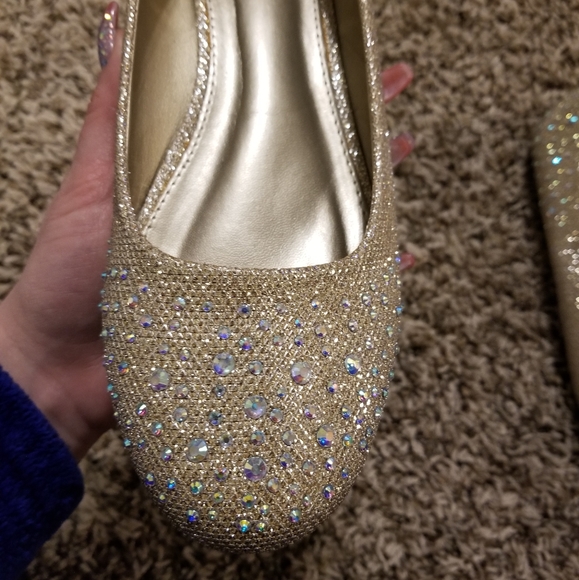 Hot Cakes Shoes - 💎💎Gold Rhinestone Flats💎💎Size 10